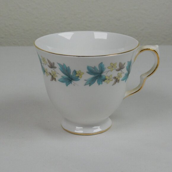 Royal Kent White With Blue Floral Design Bone China Cup And Saucer Set Vintage - Picture 2 of 11